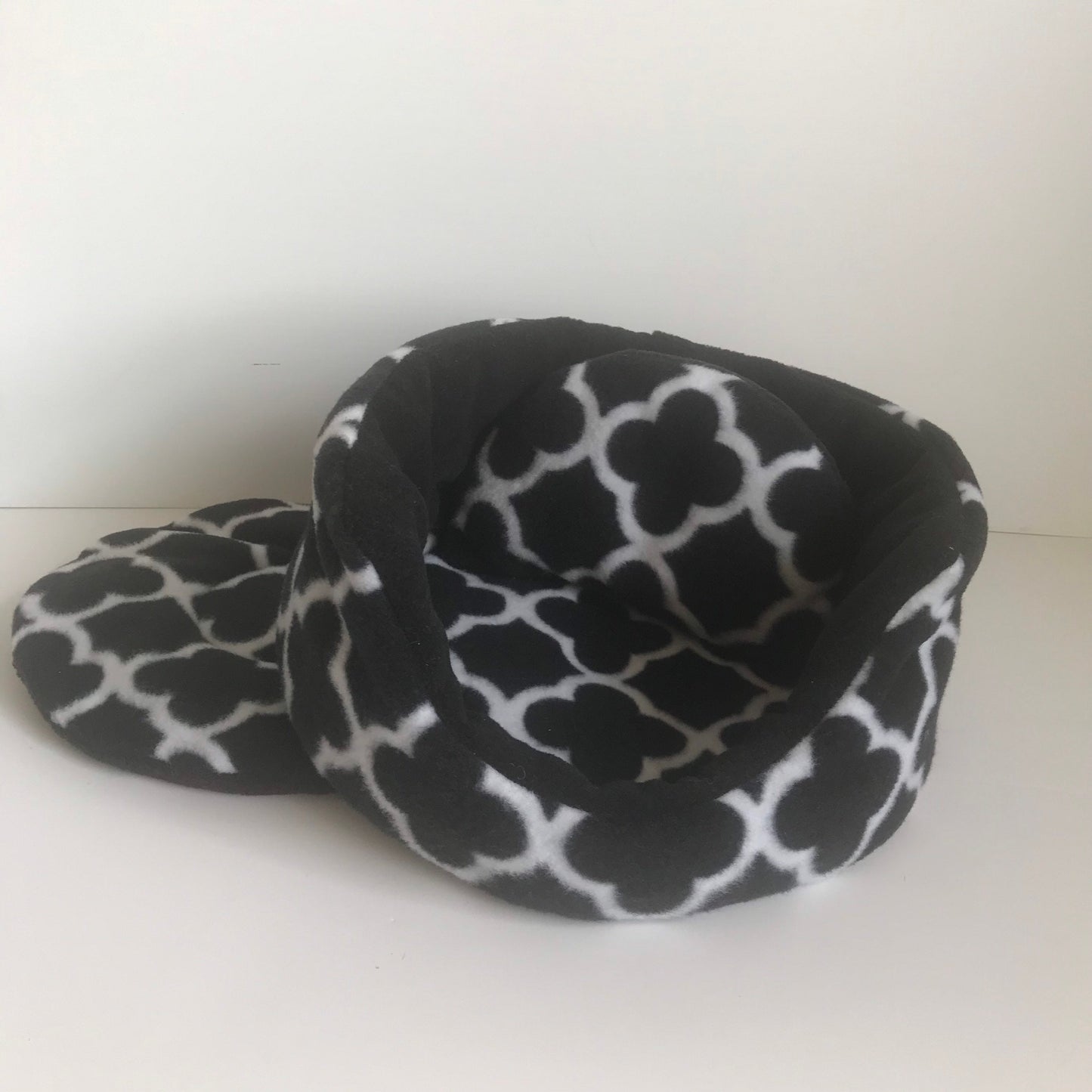 Cuddle Cup, Small Pet Bed, Guinea Pig Bed, Chihuahua Bed, Guinea Pig Accessories, Gift for Guinea Pig, Guinea Pig Fleece, Bed for Kittens
