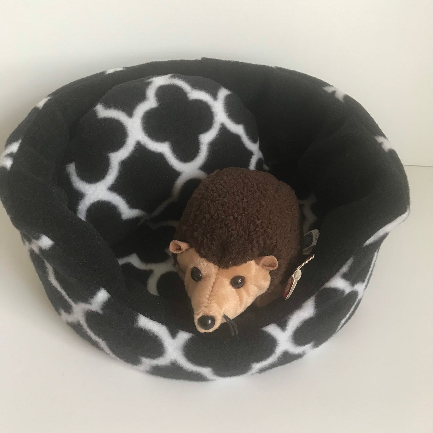 Cuddle Cup, Small Pet Bed, Guinea Pig Bed, Chihuahua Bed, Guinea Pig Accessories, Gift for Guinea Pig, Guinea Pig Fleece, Bed for Kittens