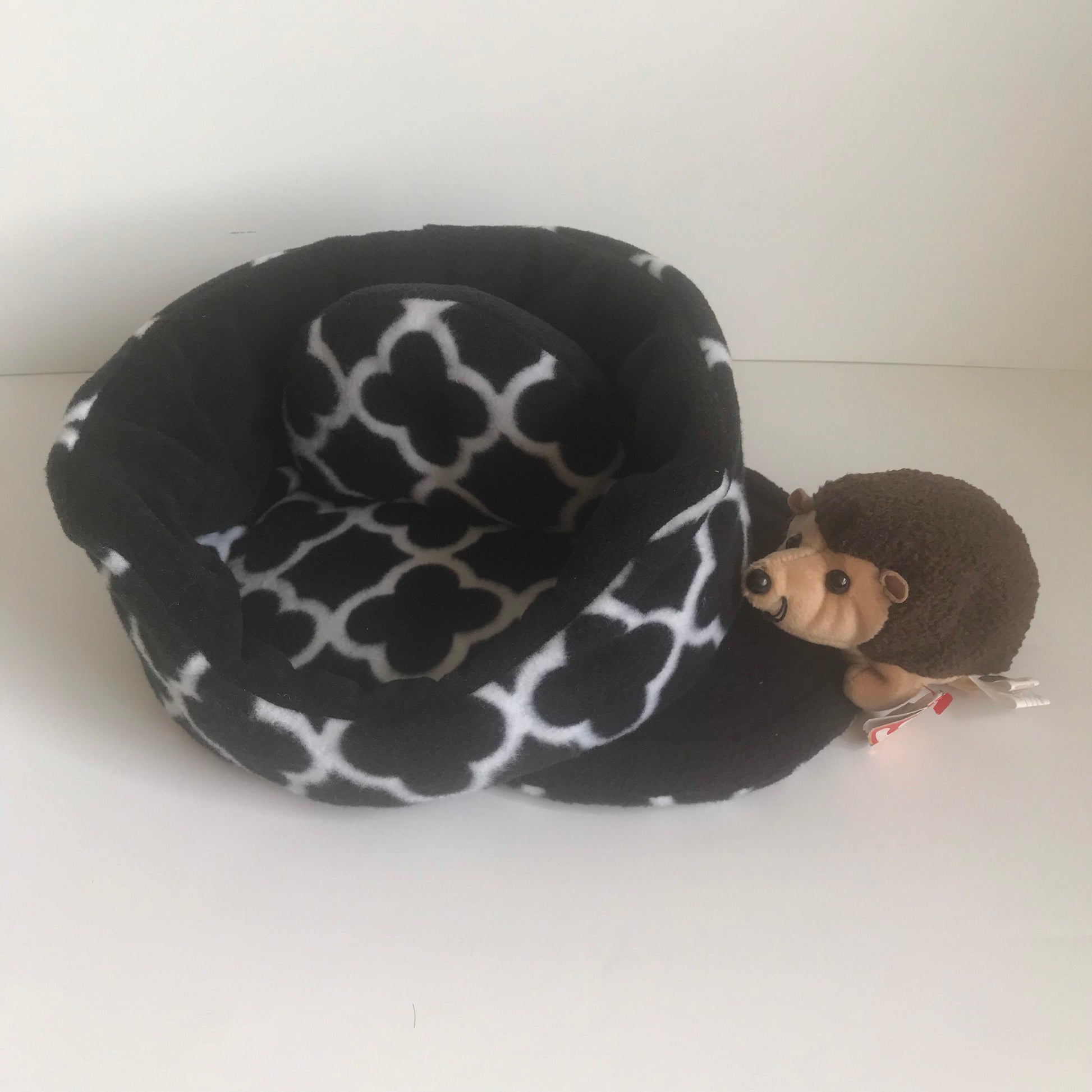 Cuddle Cup, Small Pet Bed, Guinea Pig Bed, Chihuahua Bed, Guinea Pig Accessories, Gift for Guinea Pig, Guinea Pig Fleece, Bed for Kittens