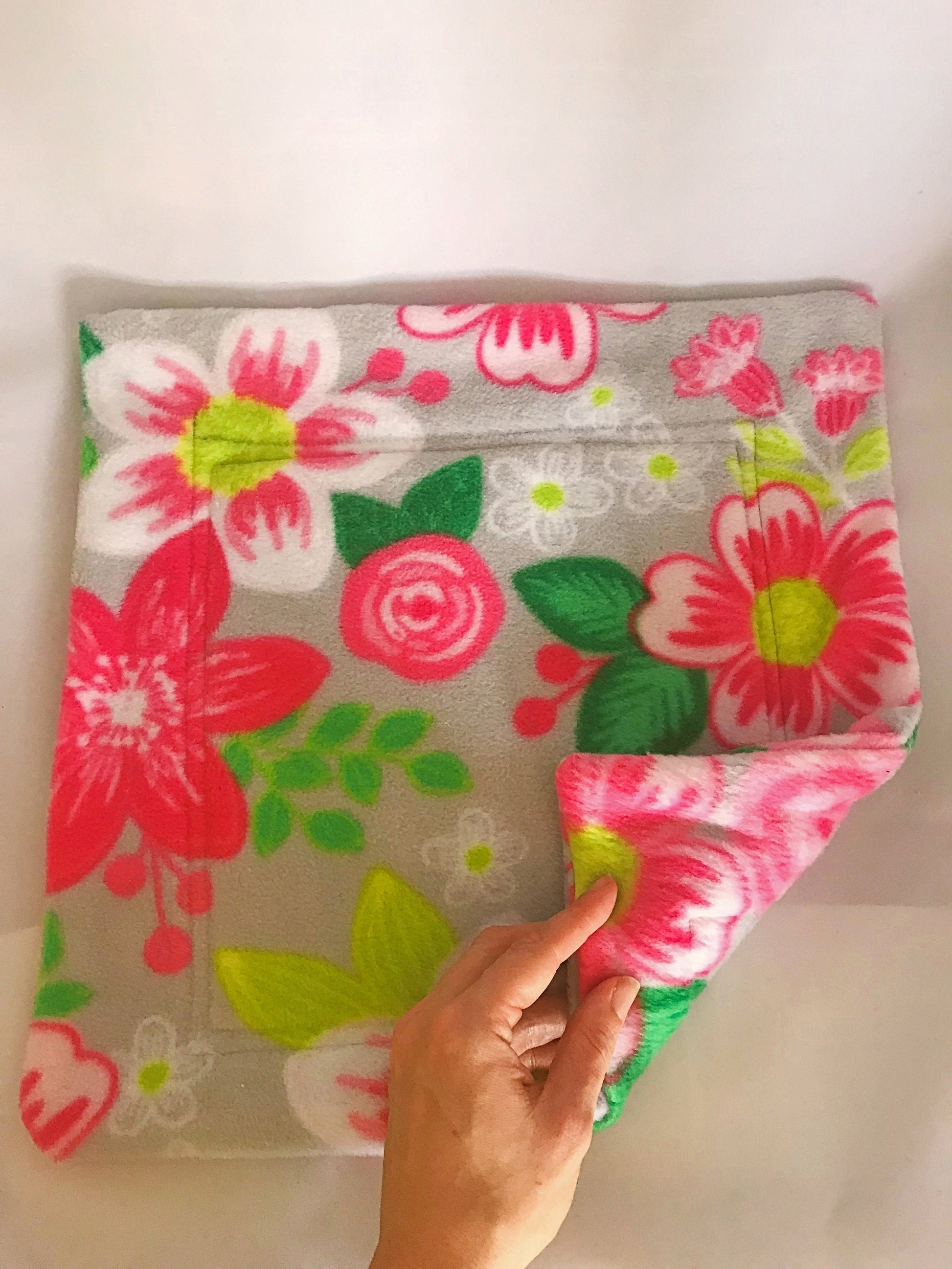 Washable Pee Pad, Cat Mat, Training Mat, Guinea Pig Fleece, Catnip Mat, Puppy Pad, Potty Pad, Chinchilla, Pet Bedding, Guinea Pig Accessorie